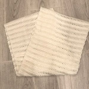 Victoria’s Secret Knit scarf